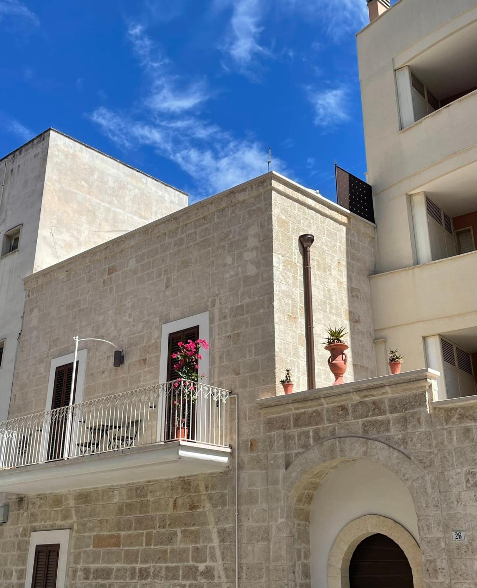 Casa Oberdan - Private Parking Monopoli Exterior foto